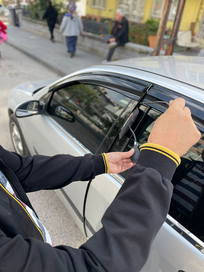 Uluborlu Oto Kilitçisi